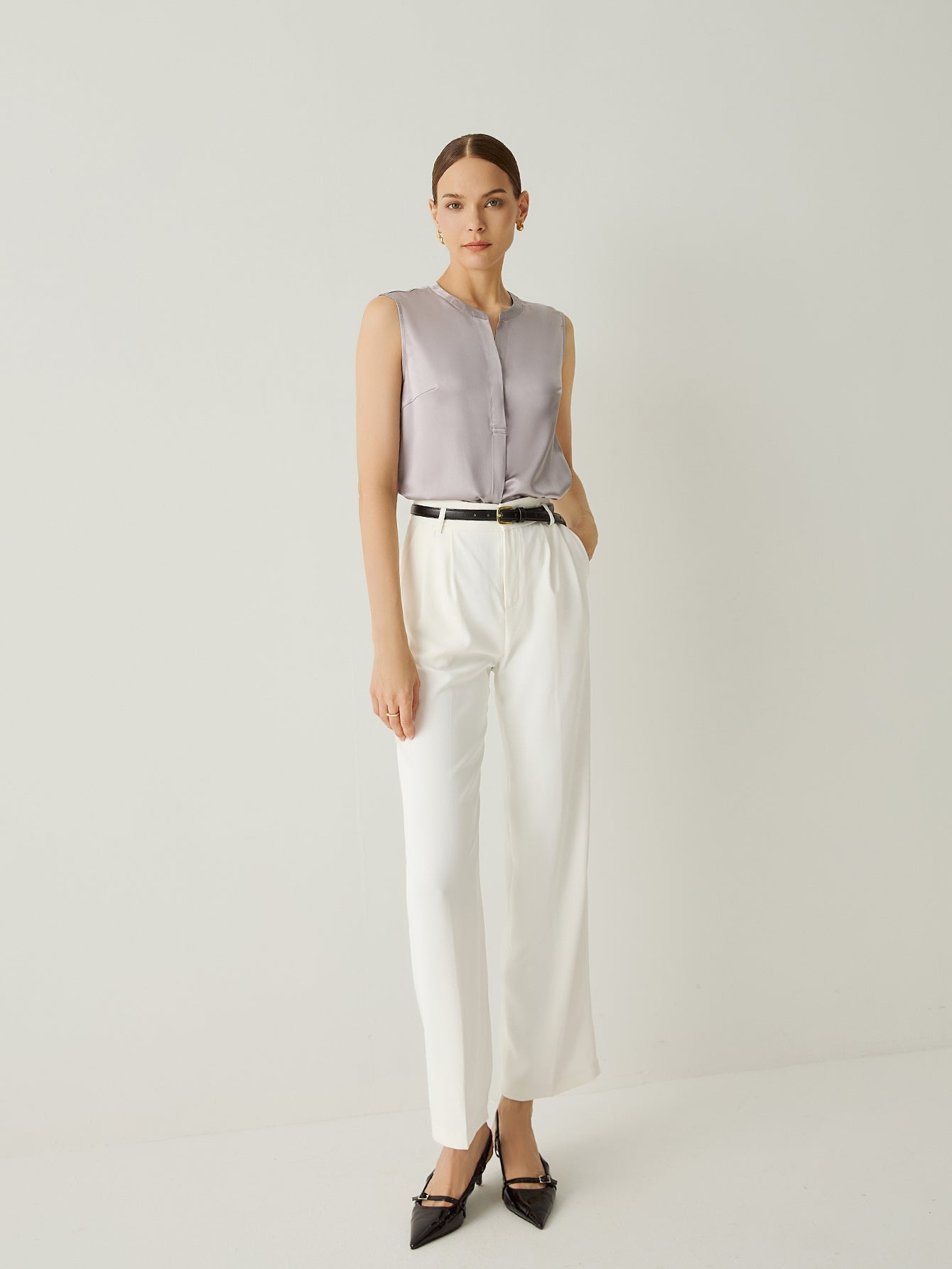 Aurise™ | 100% Silk V-Neck Sleeveless Relaxed Fit Blouse