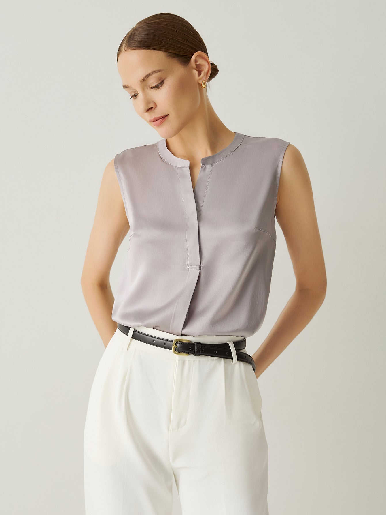 Aurise™ | 100% Silk V-Neck Sleeveless Relaxed Fit Blouse