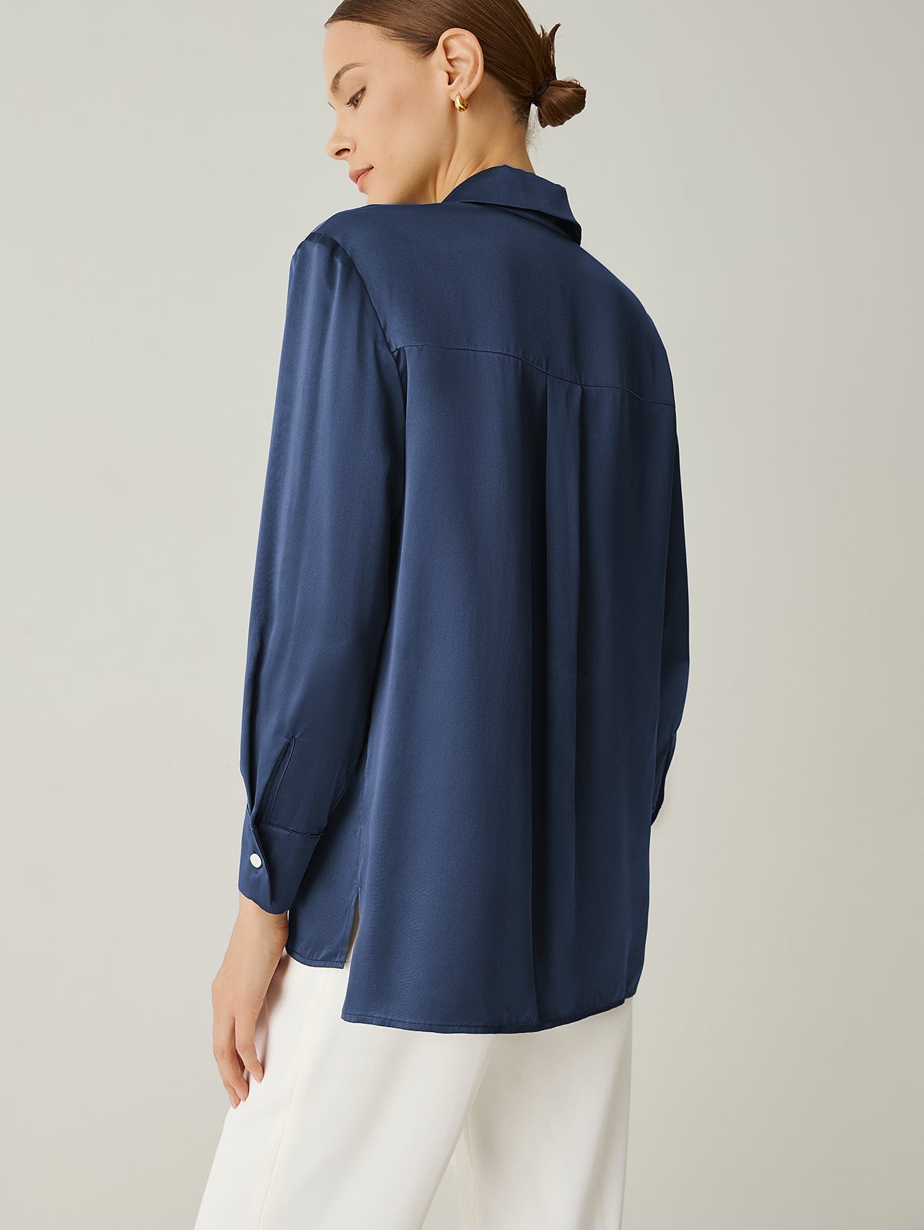 Aurise™ | 100% Silk Spread Collar Long Sleeves Blouse